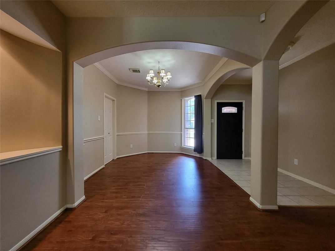Chandelier, Empty room, Interior, Wood Texture Flooring