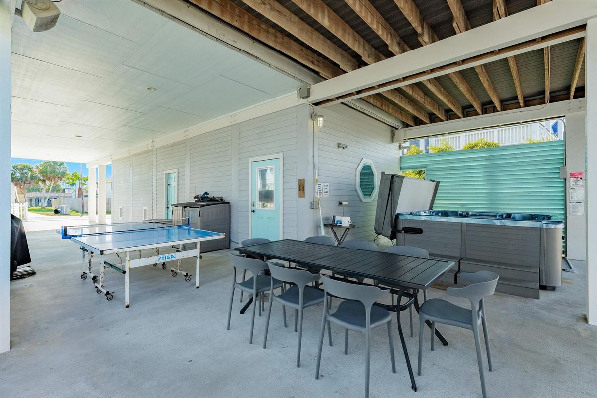 Exterior, Game Room, Hot Tub