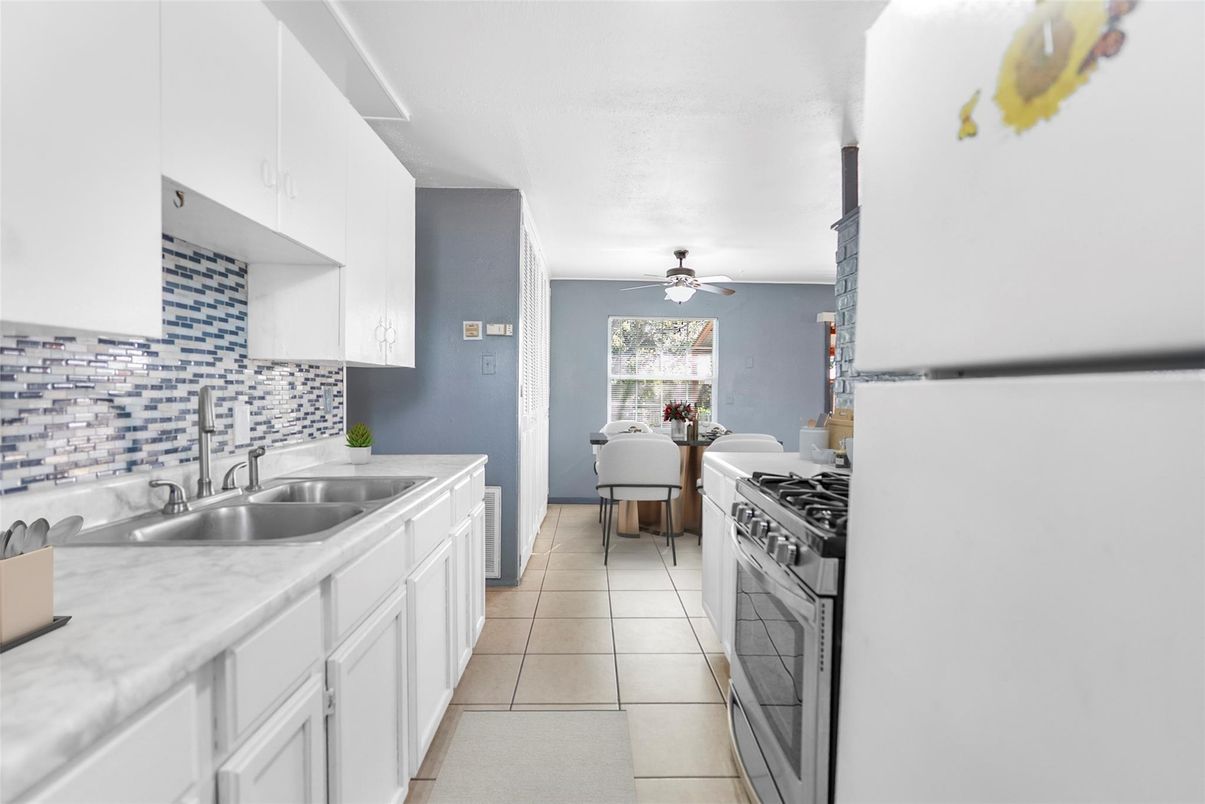 Dining room, Interior, Kitchen