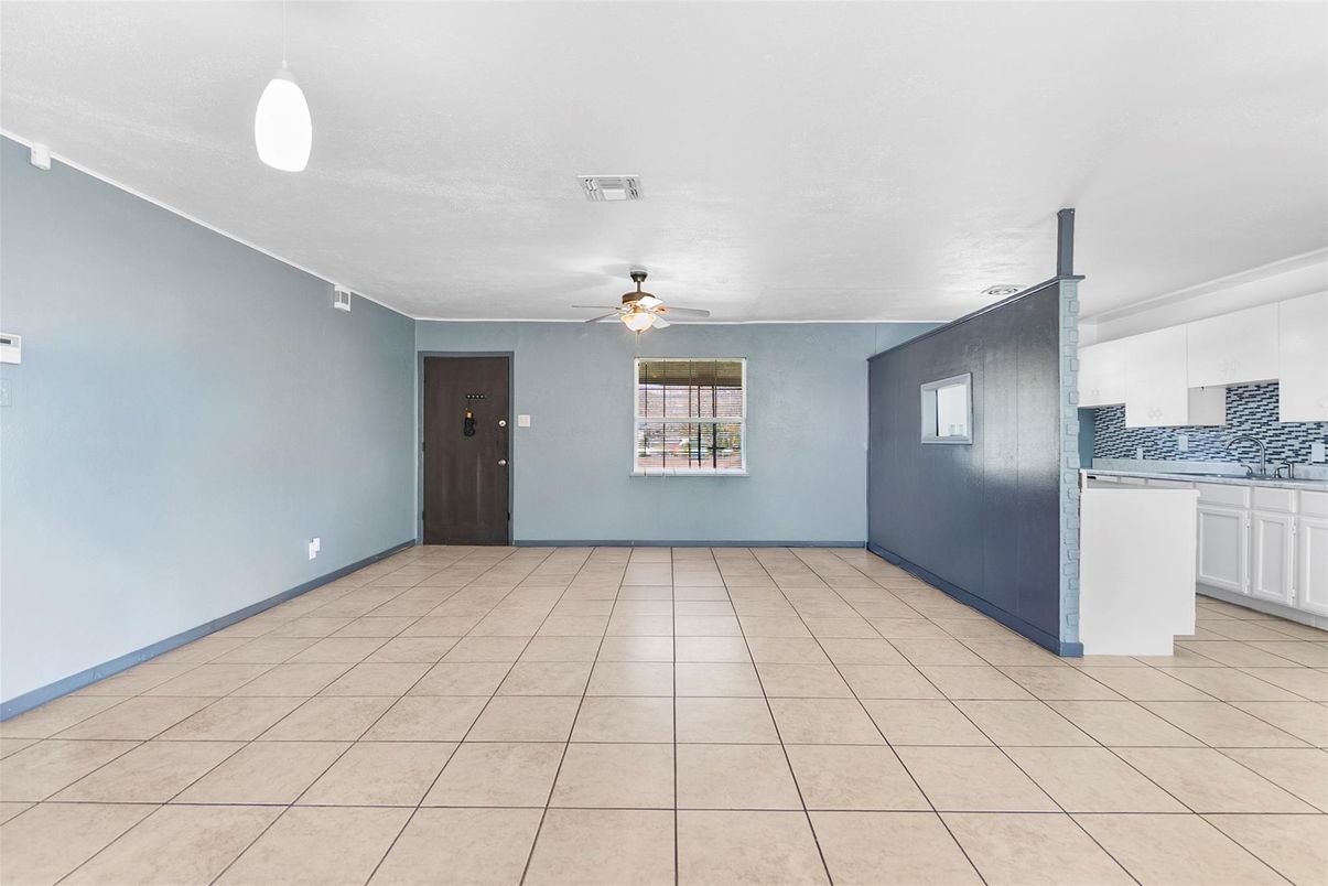 Interior, Kitchen, Pendant Lights