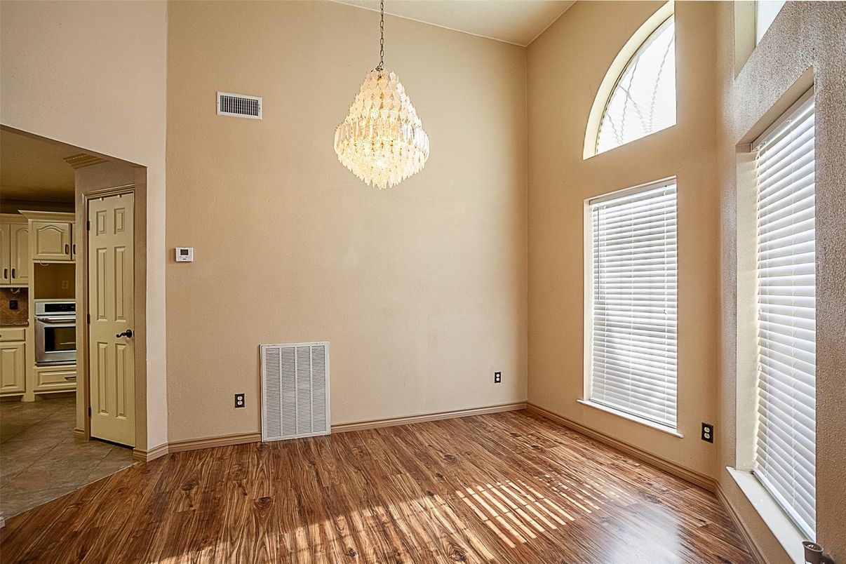 Chandelier, Empty room, Interior, Kitchen, Wood Texture Flooring