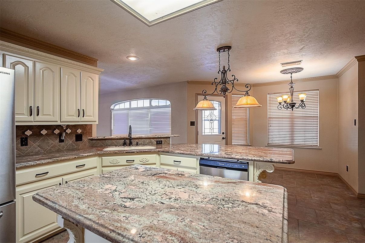 Chandelier, Interior, Kitchen, Pendant Lights, Recessed Lighting