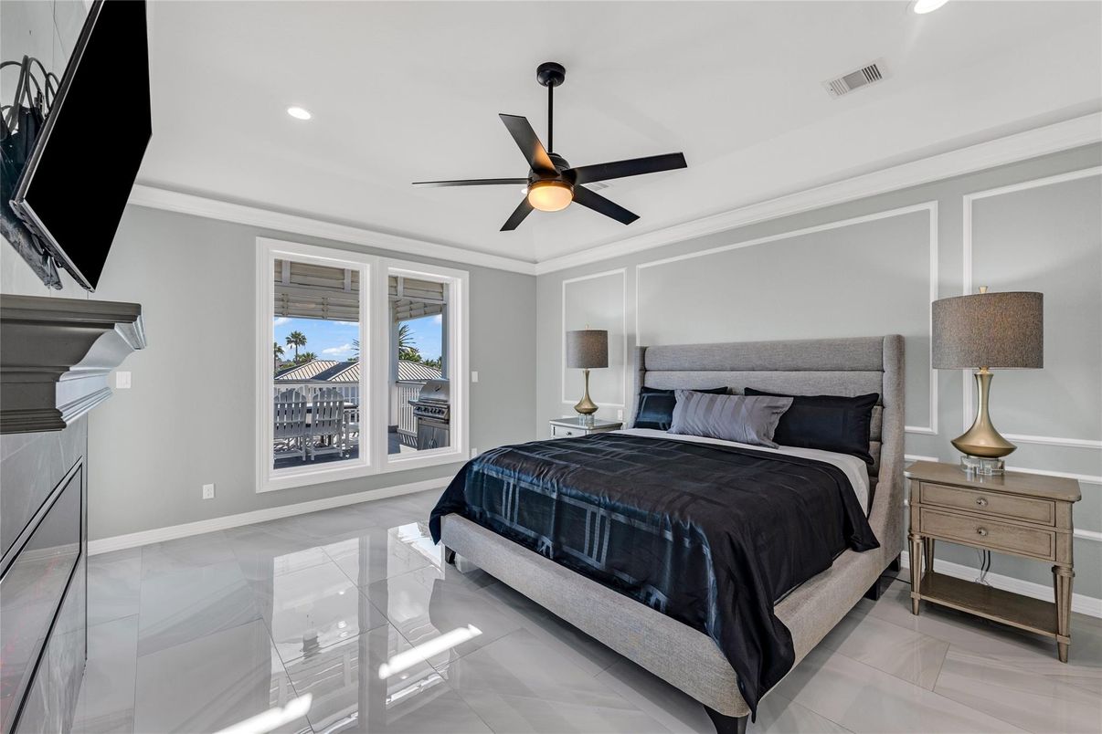 Bedroom, Interior, Recessed Lighting