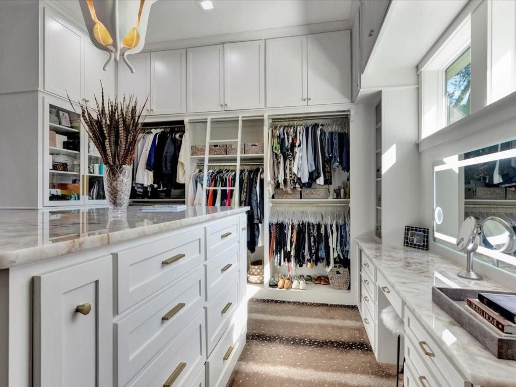 Interior, Recessed Lighting, Walk-in Closets