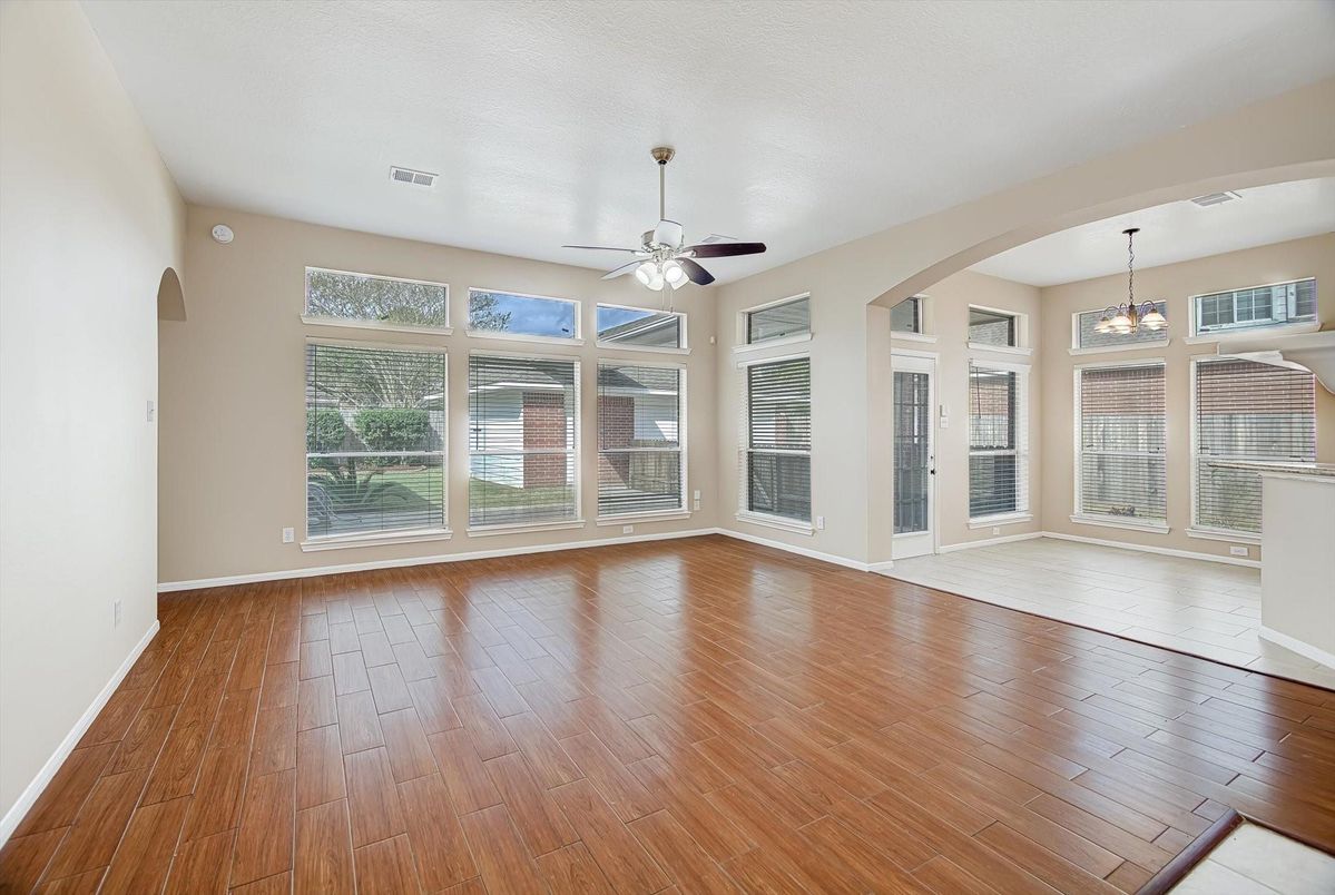 Chandelier, Empty room, Interior, Pendant Lights, Wood Texture Flooring