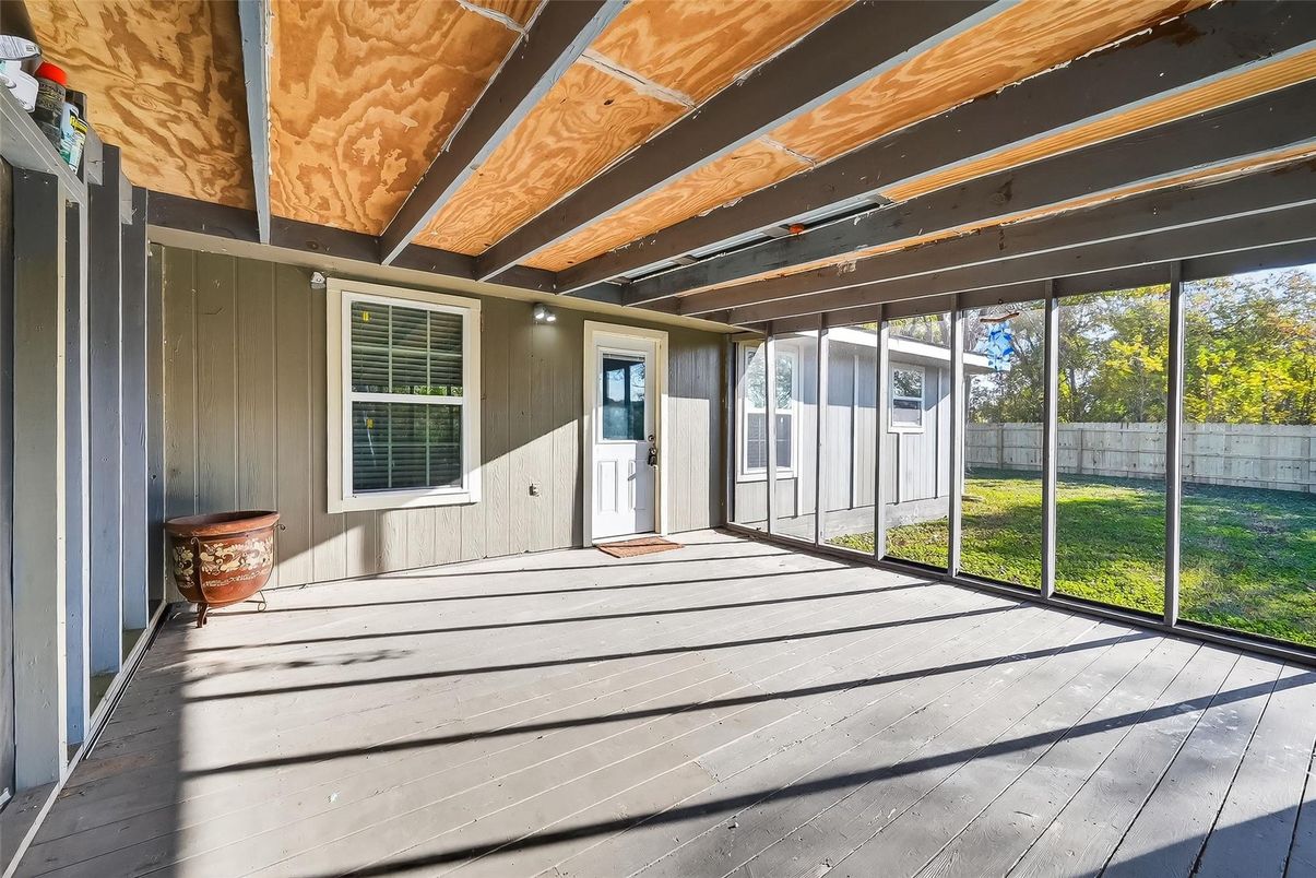 Interior, Sun Room, Wooden Beams