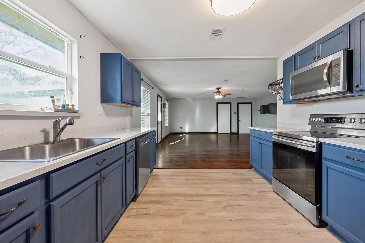 Interior, Kitchen, Stainless Steel Appliances, Wood Texture Flooring
