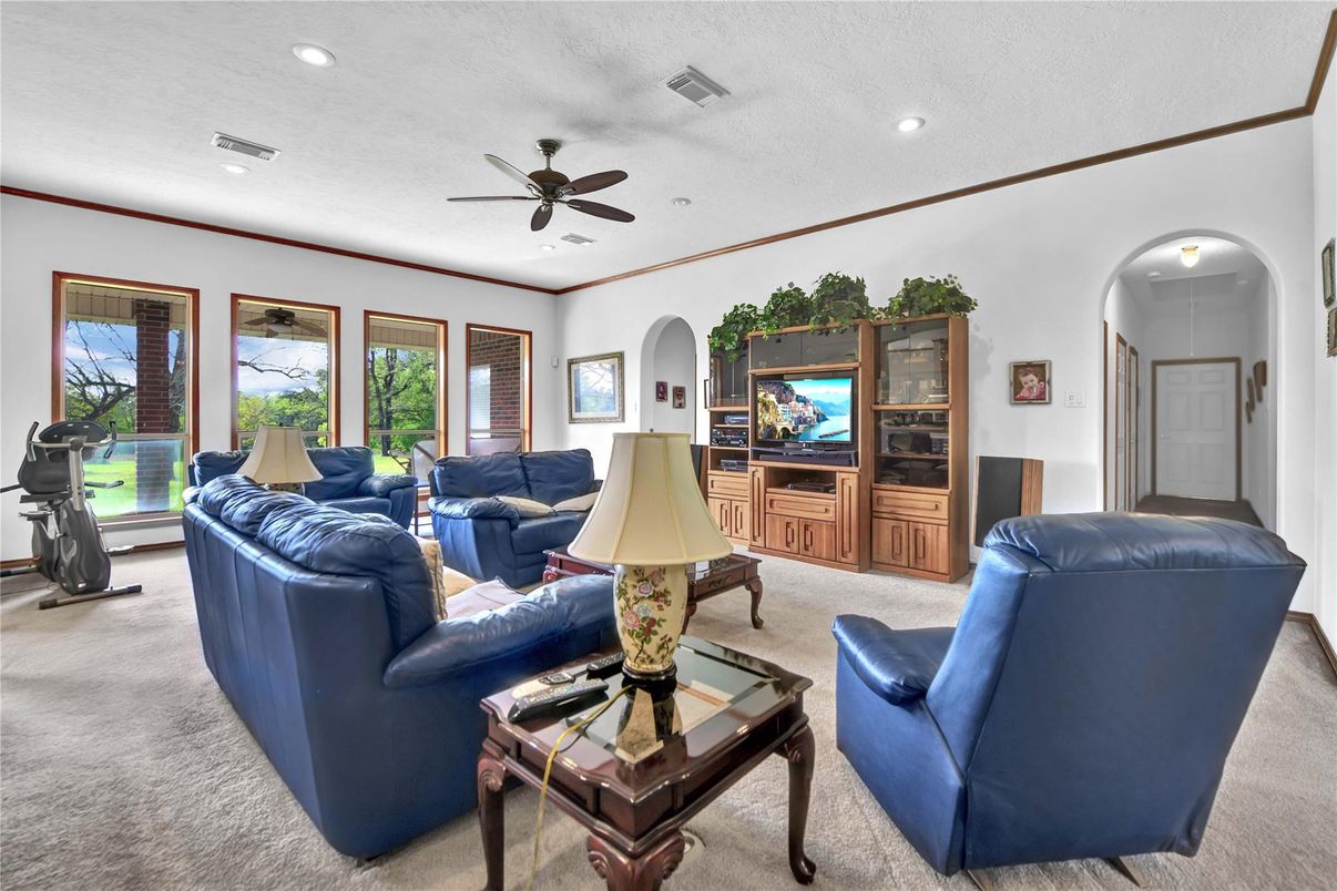 Fitness Equipment, Interior, Living room, Recessed Lighting