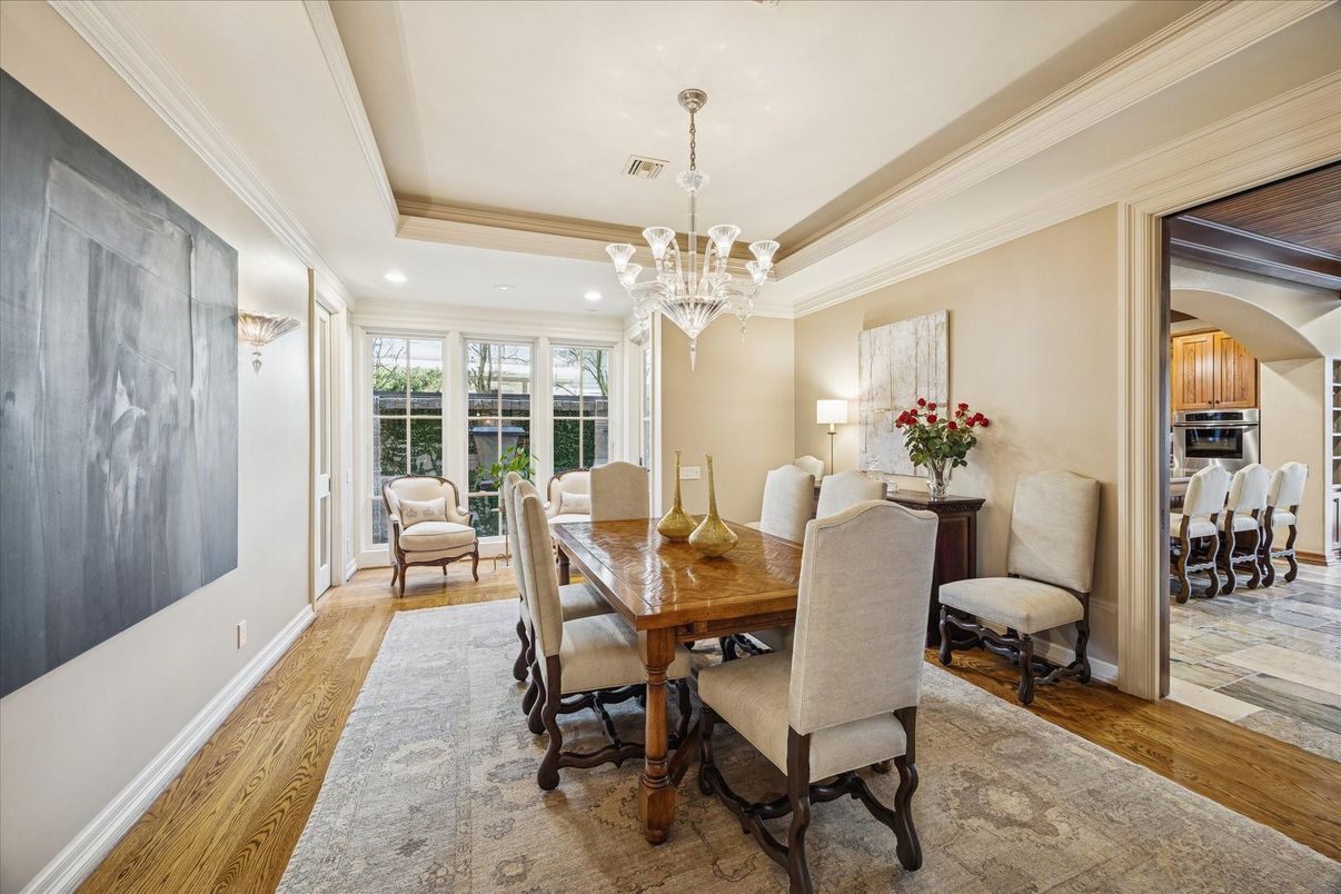Chandelier, Dining room, Interior, Recessed Lighting, Wood Texture Flooring