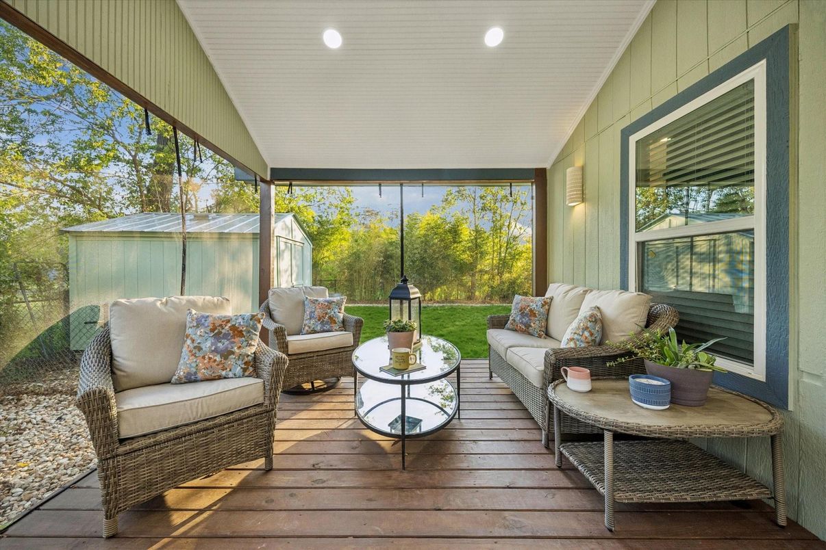 Exterior, Wood Texture Flooring