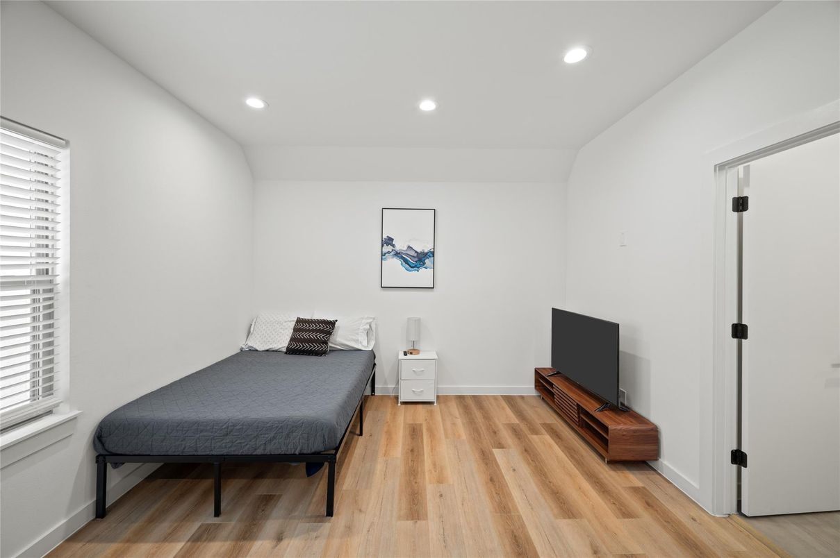 Bedroom, Interior, Recessed Lighting, Wood Texture Flooring