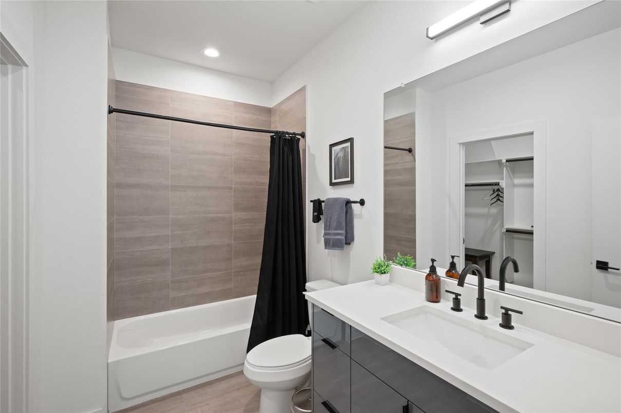 Bathroom, Interior, Recessed Lighting, Wood Texture Flooring