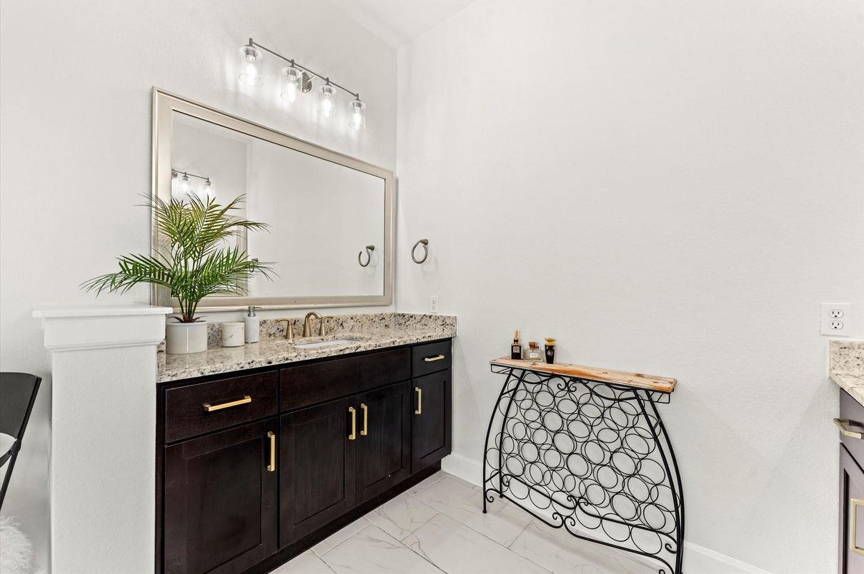 Bathroom, Dual Sink Vanities, Interior, Marble