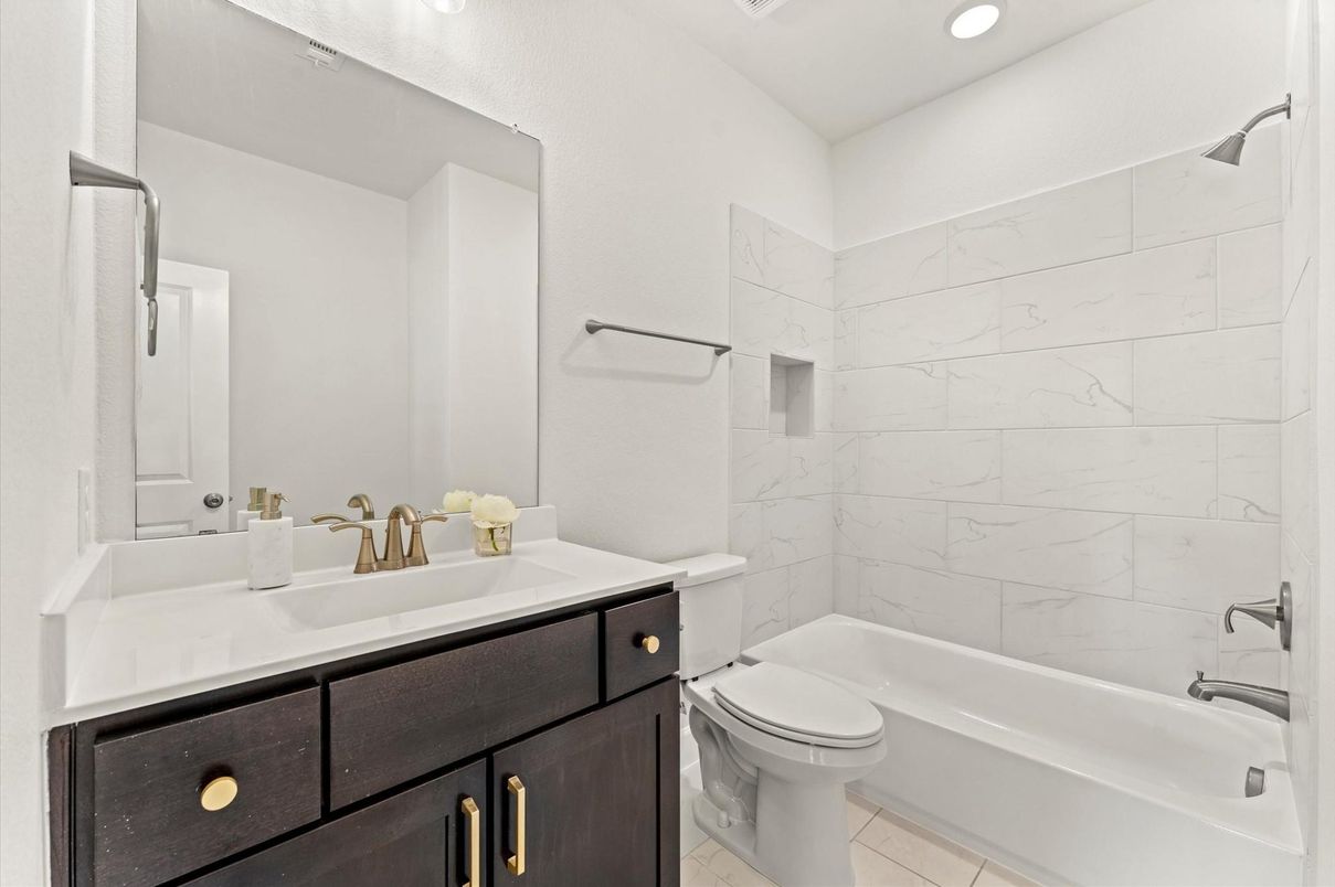 Bathroom, Interior, Marble Walls, Recessed Lighting