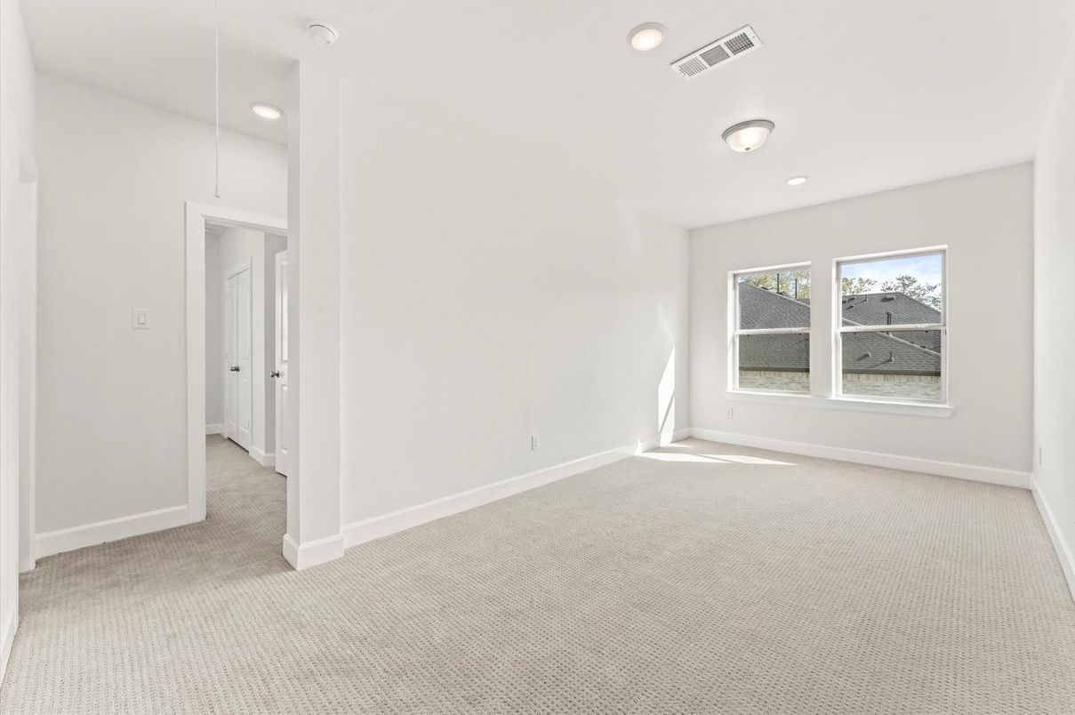Empty room, Interior, Recessed Lighting