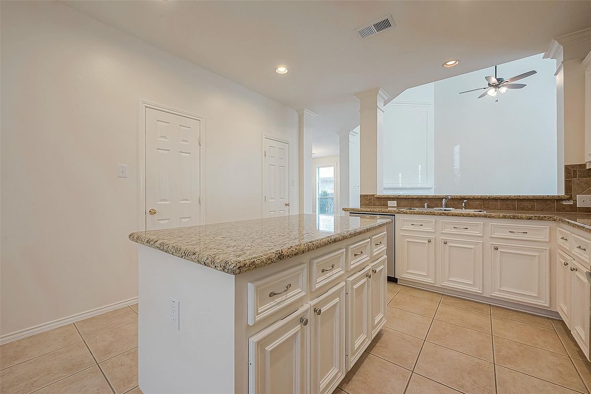 Interior, Kitchen, Recessed Lighting