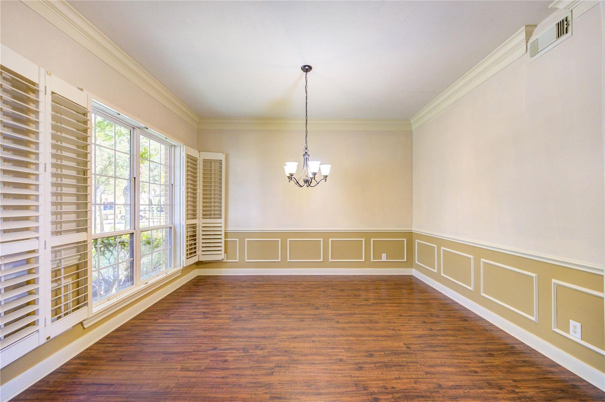 Chandelier, Empty room, Interior, Wood Texture Flooring