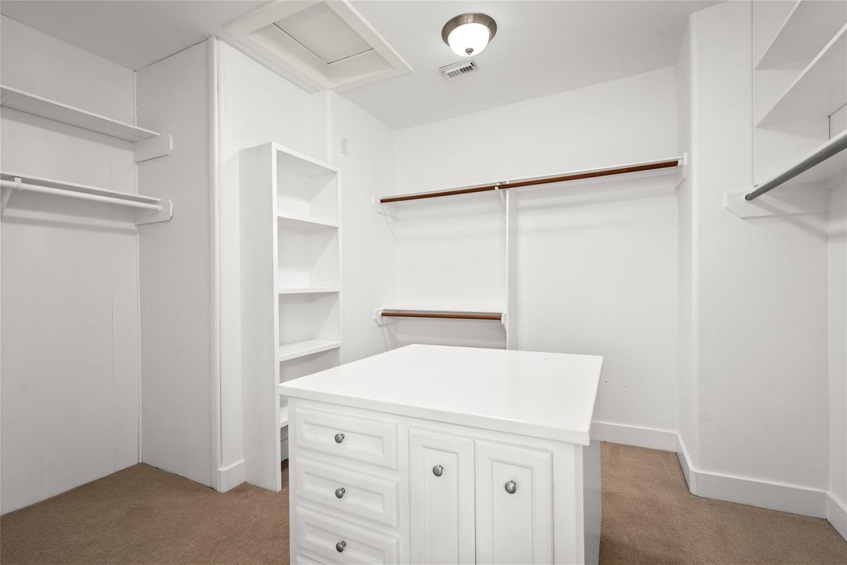 Interior, Walk-in Closets