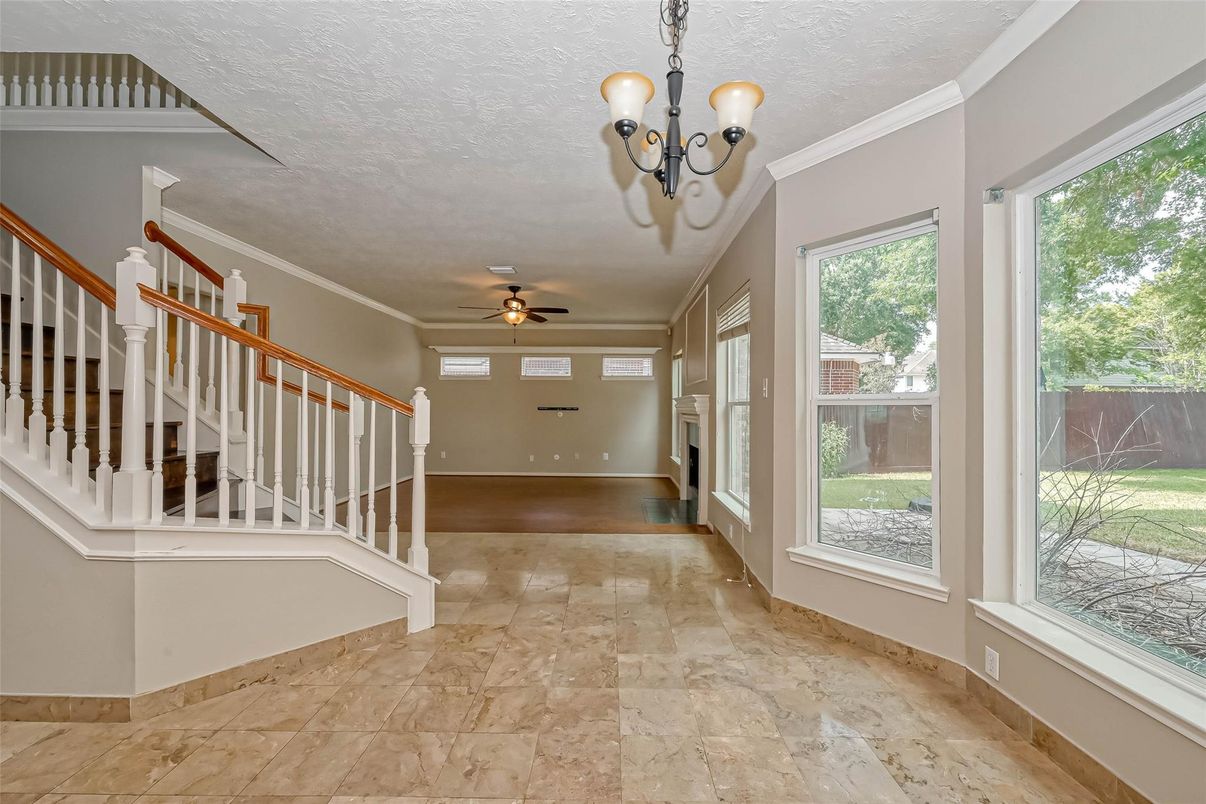 Chandelier, Interior