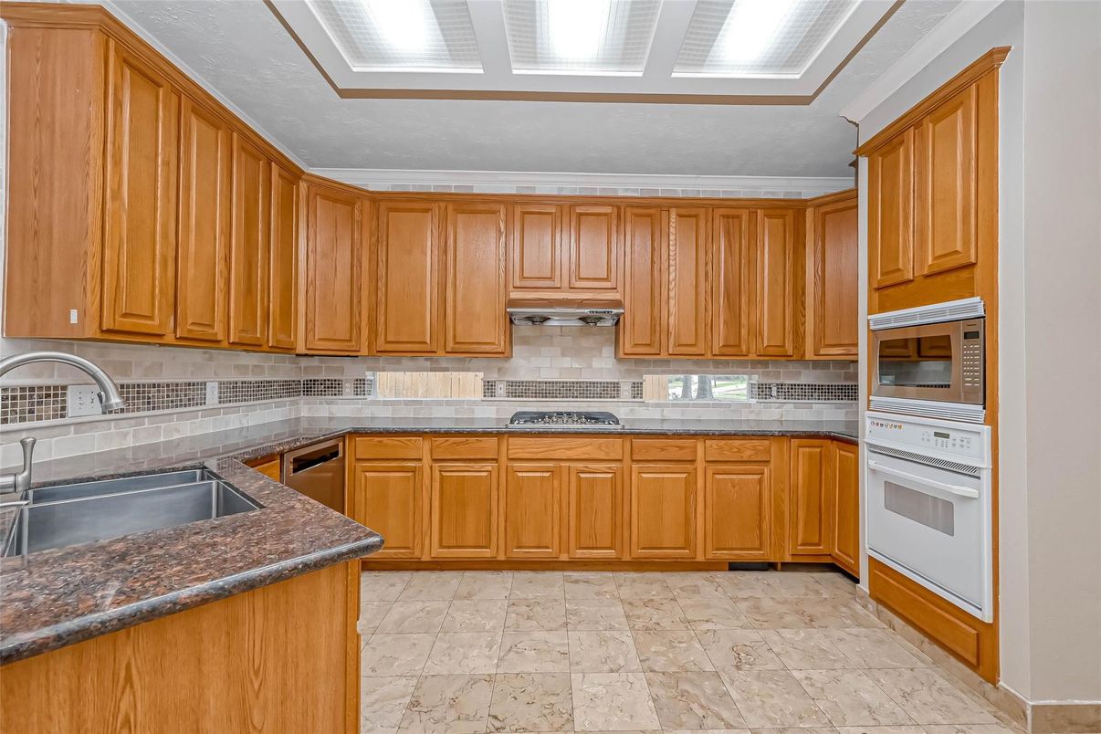 Glass Ceilings, Interior, Kitchen