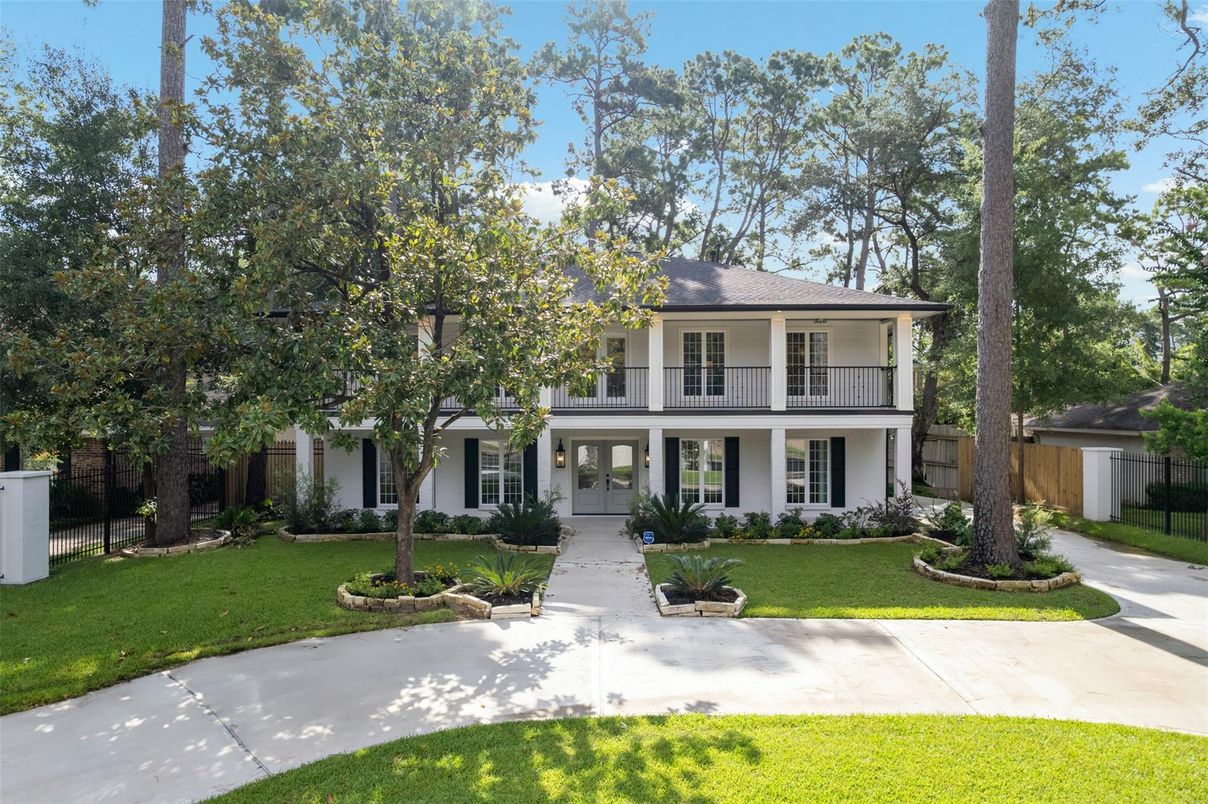 Exterior, Facade, Georgian