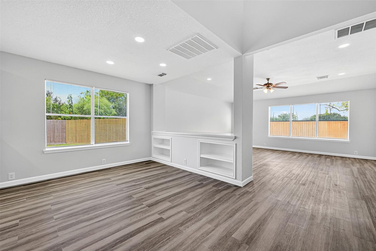 Empty room, Interior, Recessed Lighting, Wood Texture Flooring