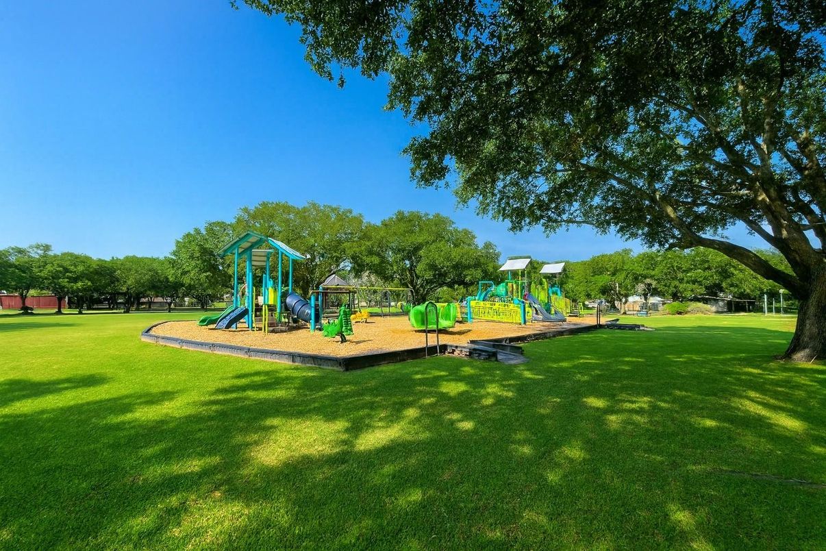 Backyard, Exterior, Playground
