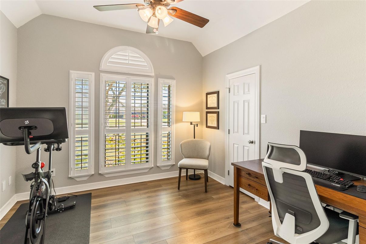 Fitness Equipment, Home Office, Interior, Wood Texture Flooring