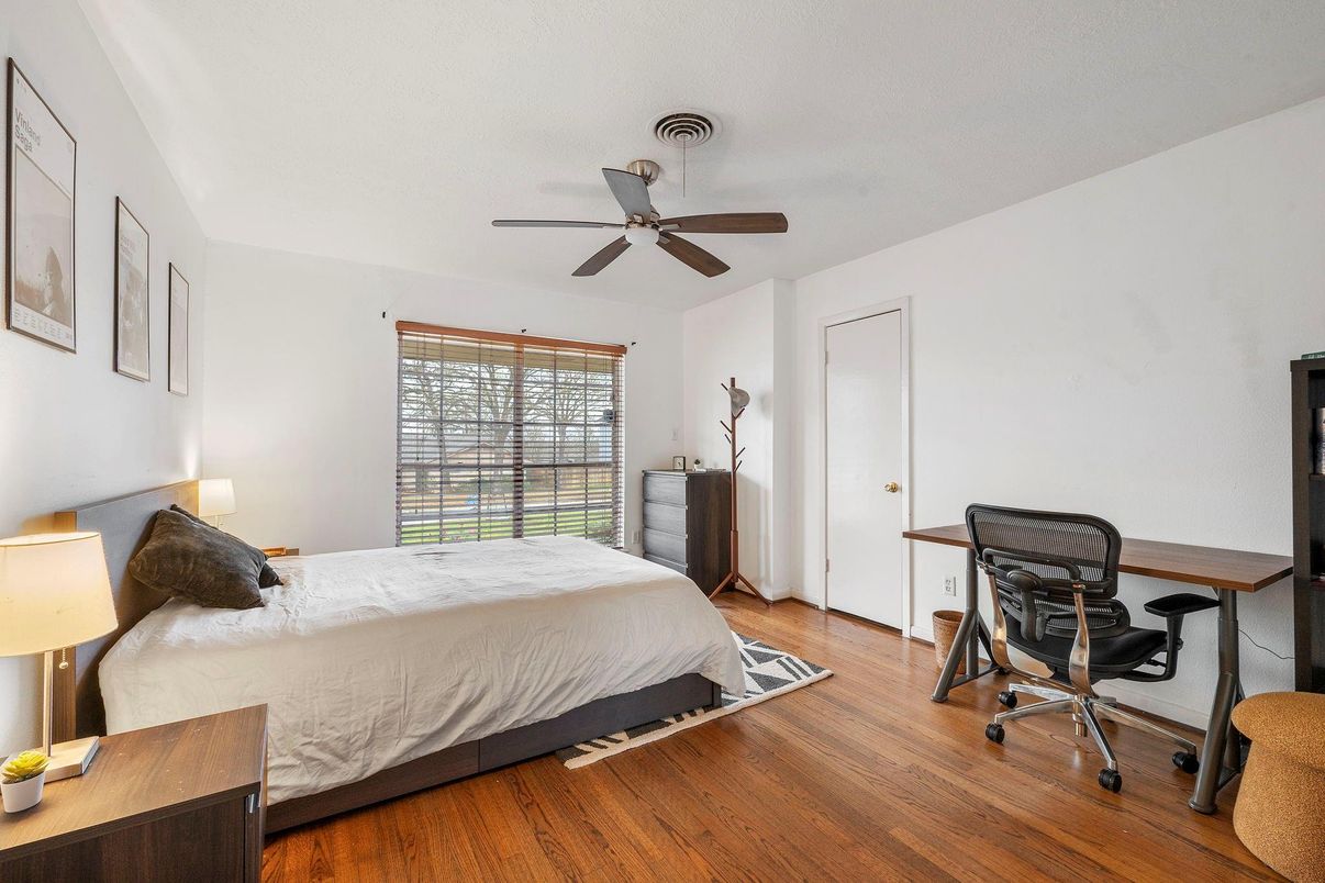 Bedroom, Home Office, Interior, Wood Texture Flooring
