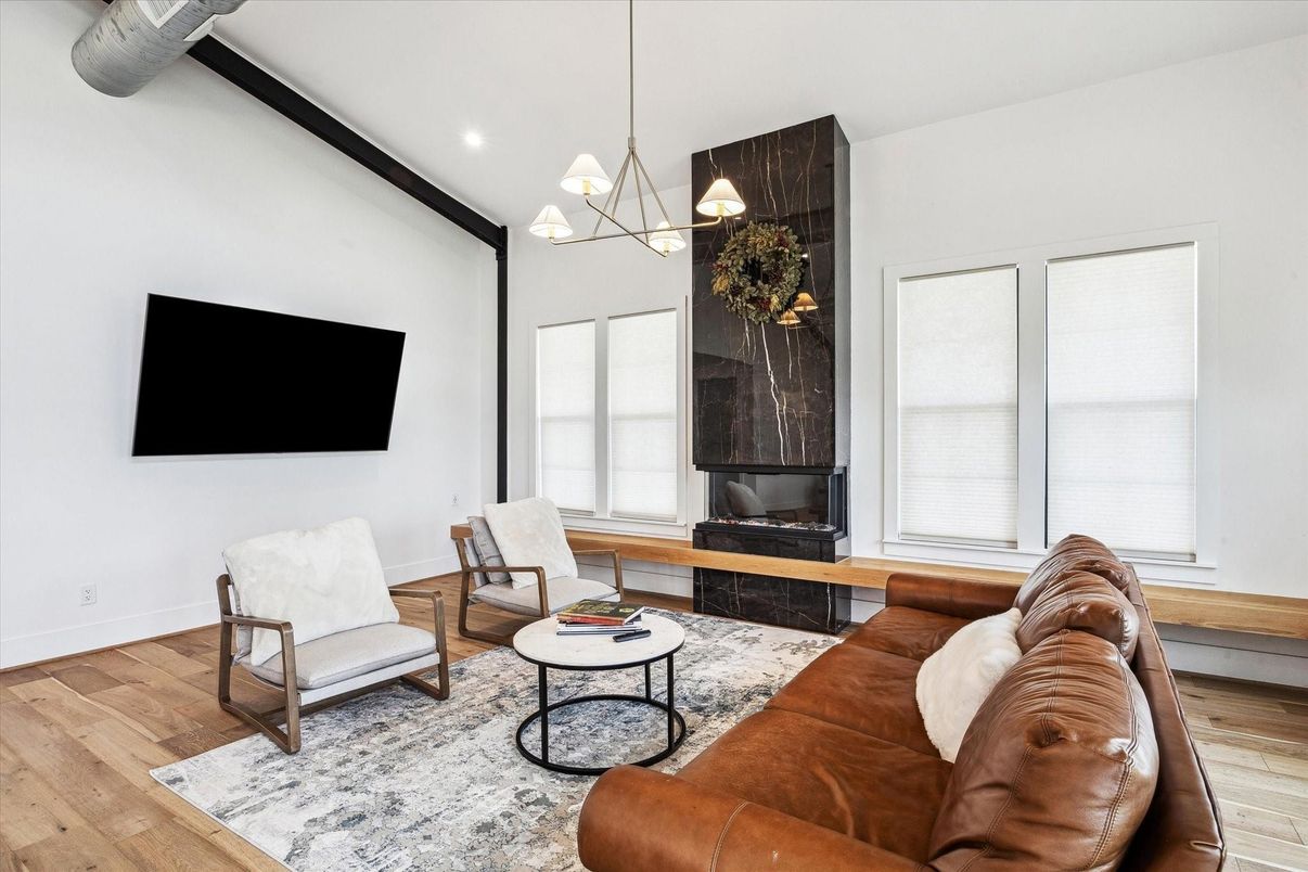 Fireplace, Interior, Living room, Pendant Lights, Recessed Lighting, Wood Texture Flooring