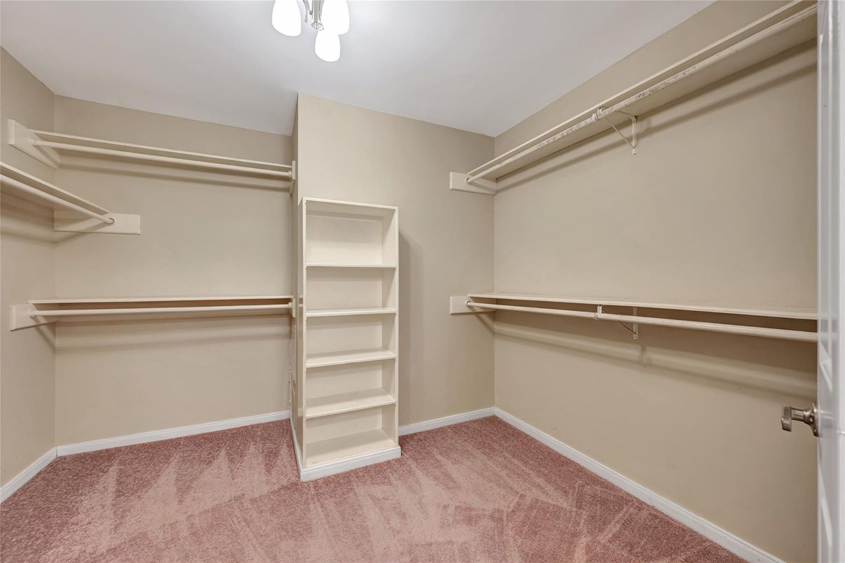 Interior, Walk-in Closets