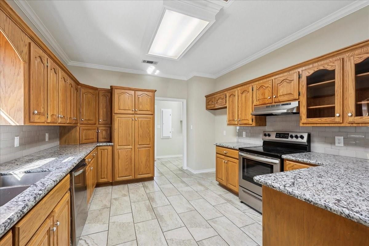 Interior, Kitchen, Stainless Steel Appliances