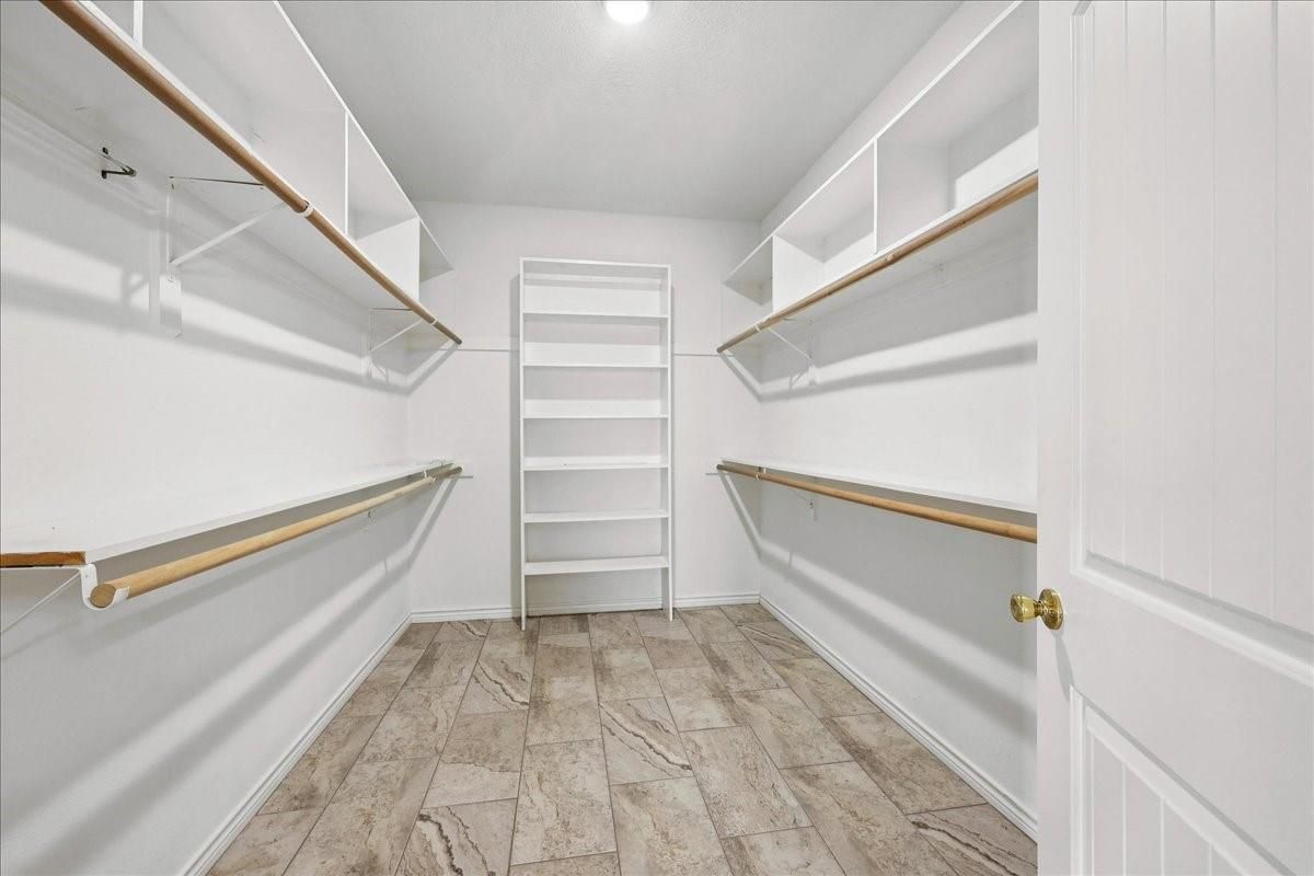 Interior, Recessed Lighting, Walk-in Closets