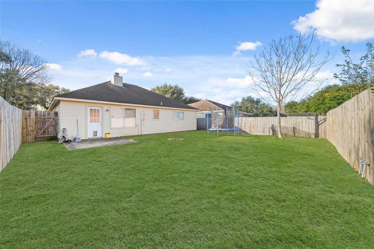 Backyard, Exterior, Playground