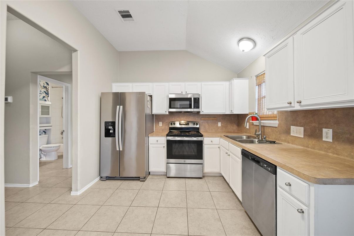 Interior, Kitchen, Stainless Steel Appliances