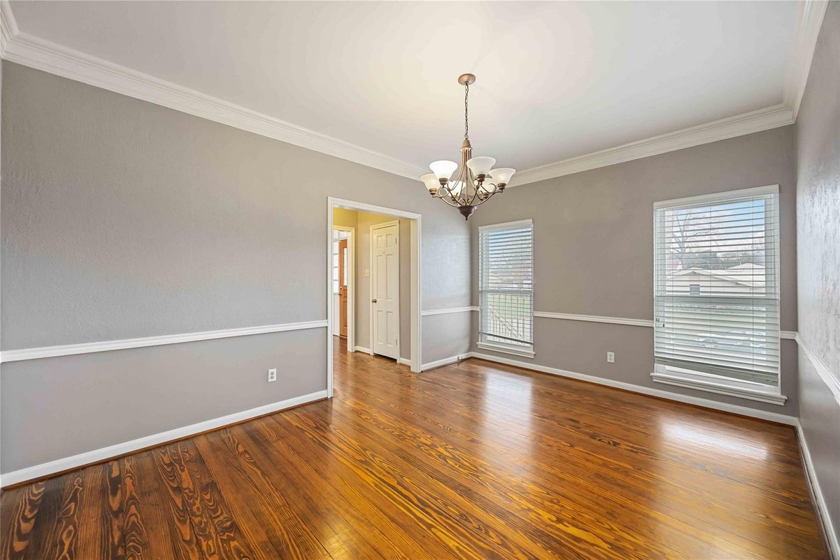 Chandelier, Empty room, Interior, Wood Texture Flooring