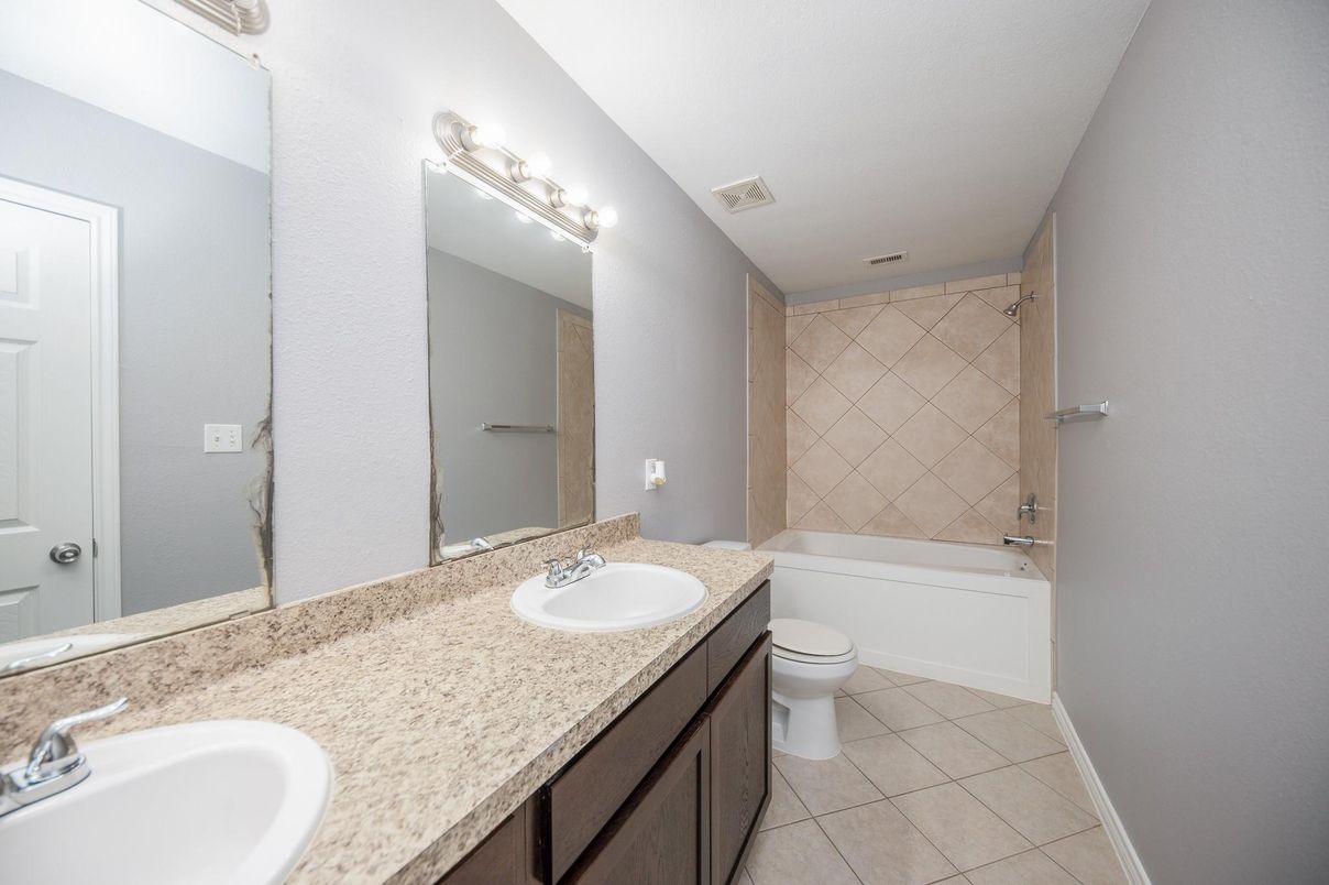 Bathroom, Dual Sink Vanities, Interior