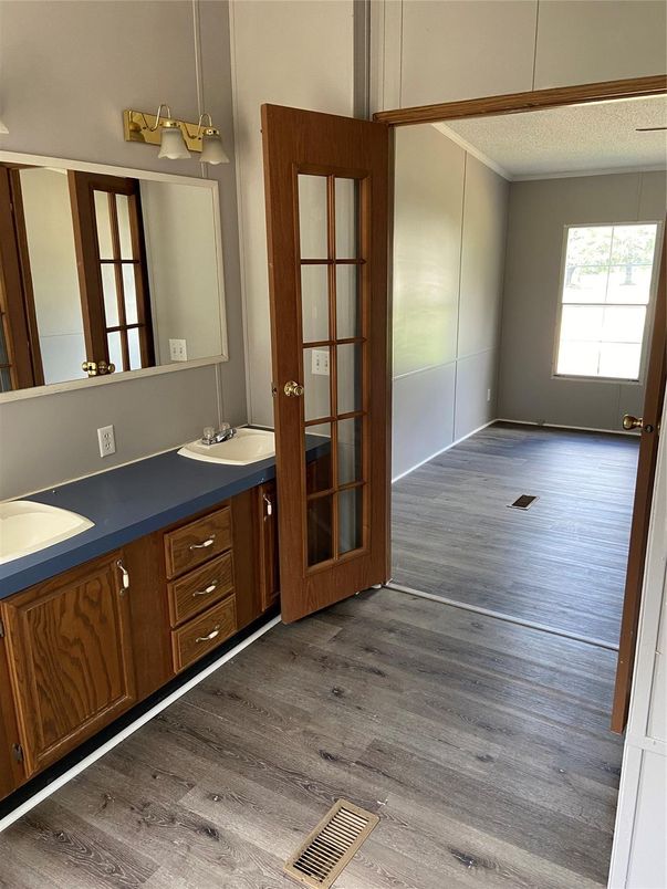 Bathroom, Dual Sink Vanities, Interior, Wood Texture Flooring