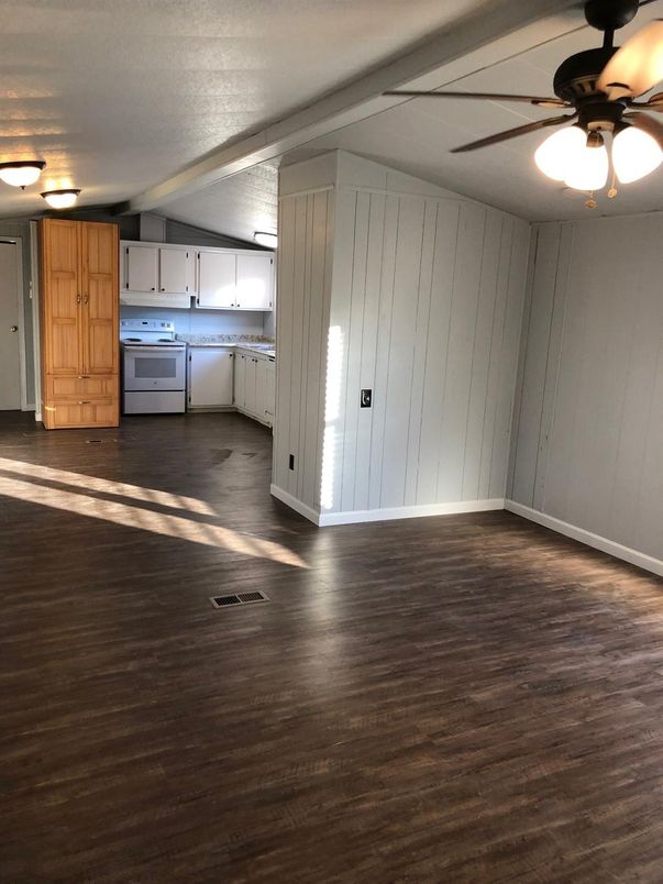 Empty room, Interior, Kitchen, Wood Texture Flooring