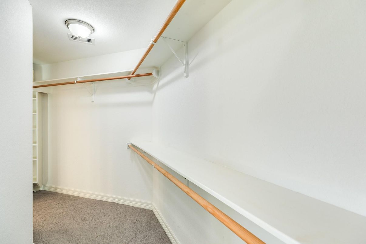 Interior, Walk-in Closets