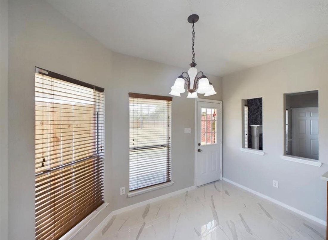 Chandelier, Interior, Marble
