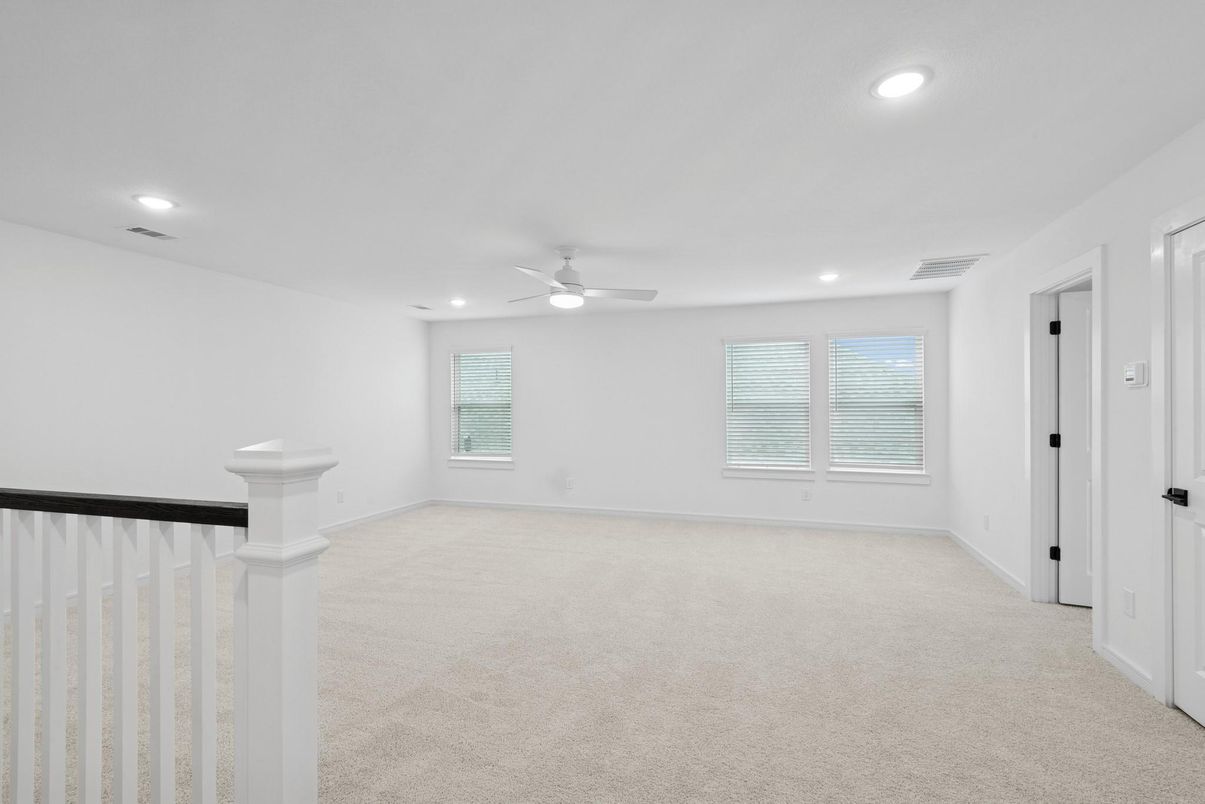 Empty room, Interior, Recessed Lighting