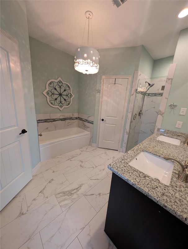 Bathroom, Interior, Marble, Marble Walls, Pendant Lights, Recessed Lighting