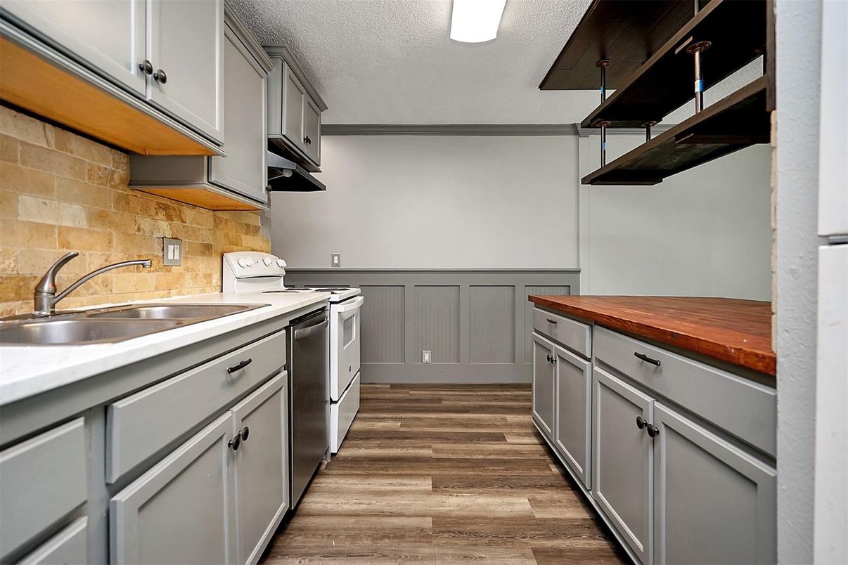 Interior, Kitchen, Wood Texture Flooring