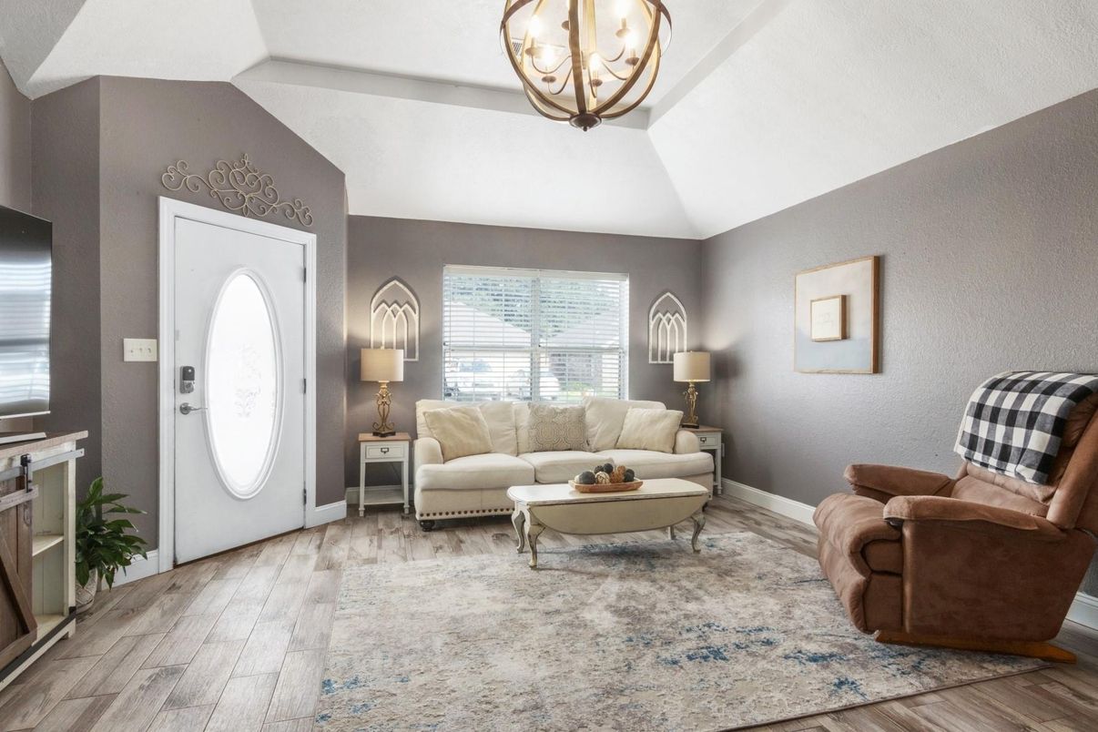 Chandelier, Interior, Living room, Wood Texture Flooring