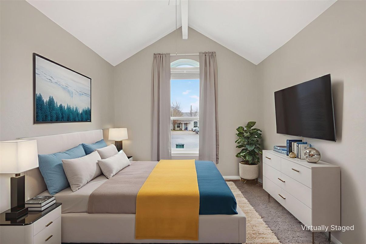 Bedroom, Interior, Water