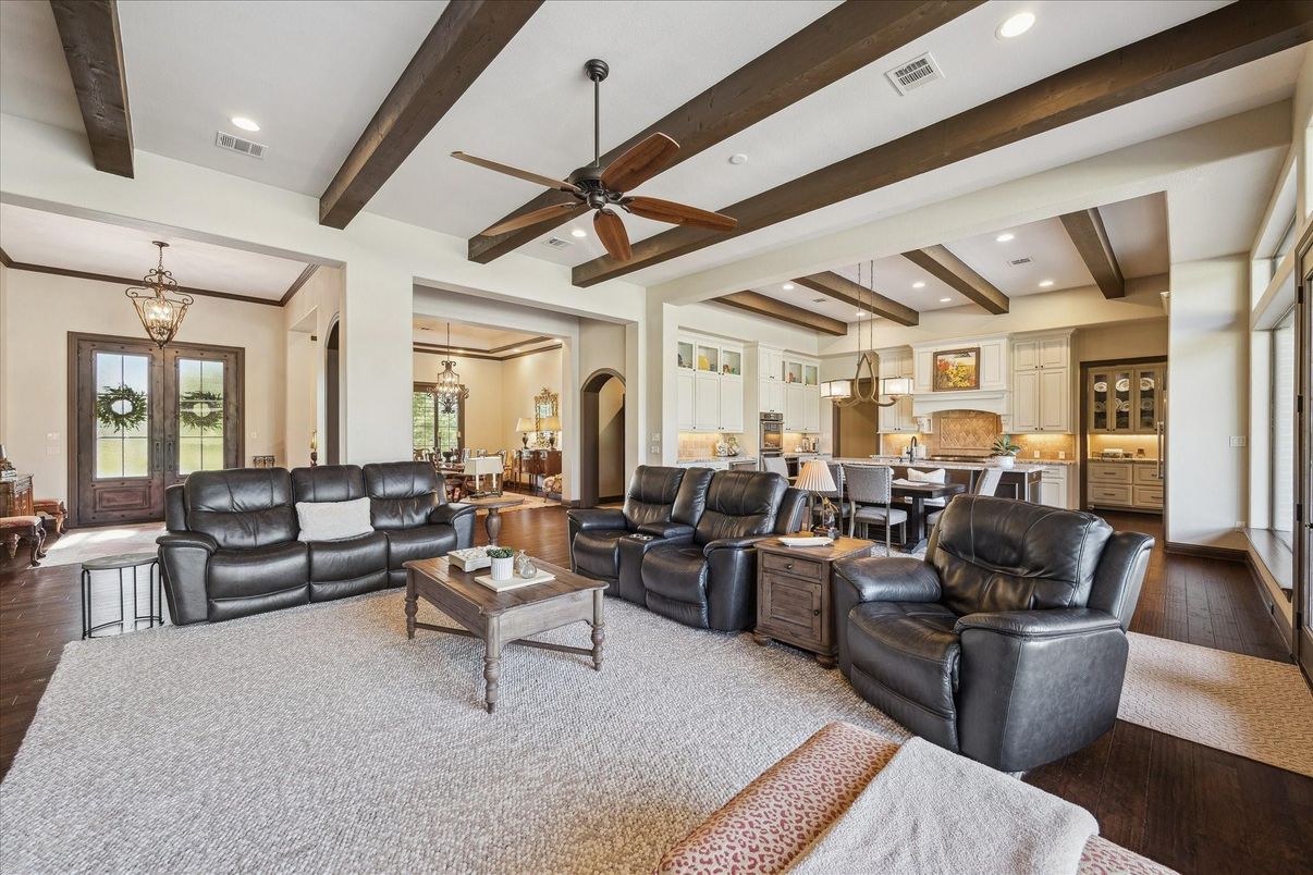 Dining room, Interior, Living room, Pendant Lights, Recessed Lighting, Wooden Beams, Wood Texture Flooring