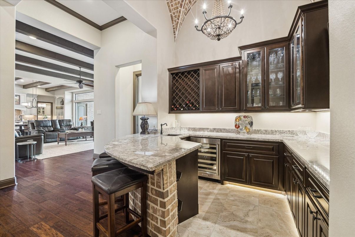 Chandelier, Interior, Kitchen, Recessed Lighting, Wood Texture Flooring