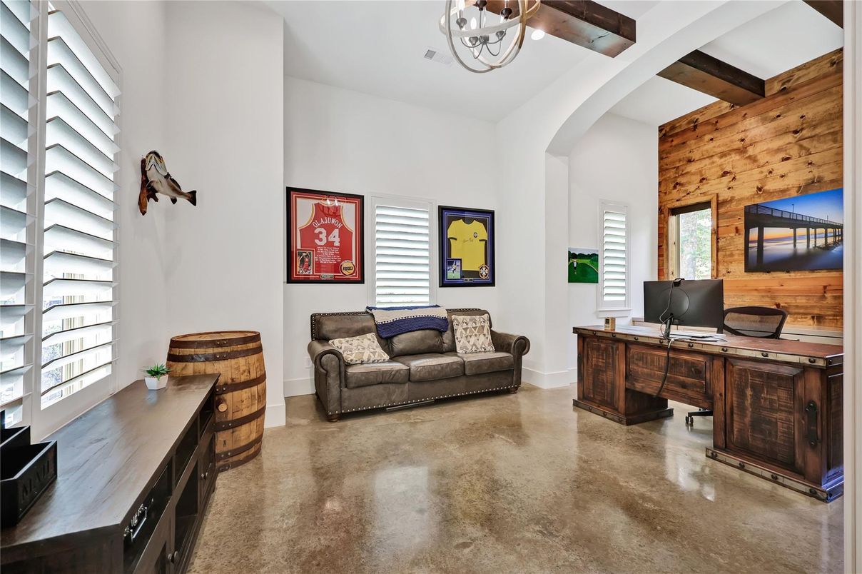 Home Office, Interior, Recessed Lighting, Wooden Beams, Wooden Walls