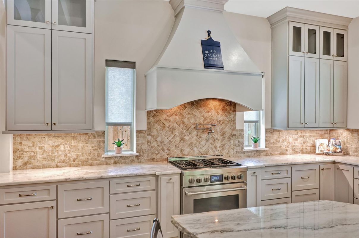 Interior, Kitchen, Stainless Steel Appliances